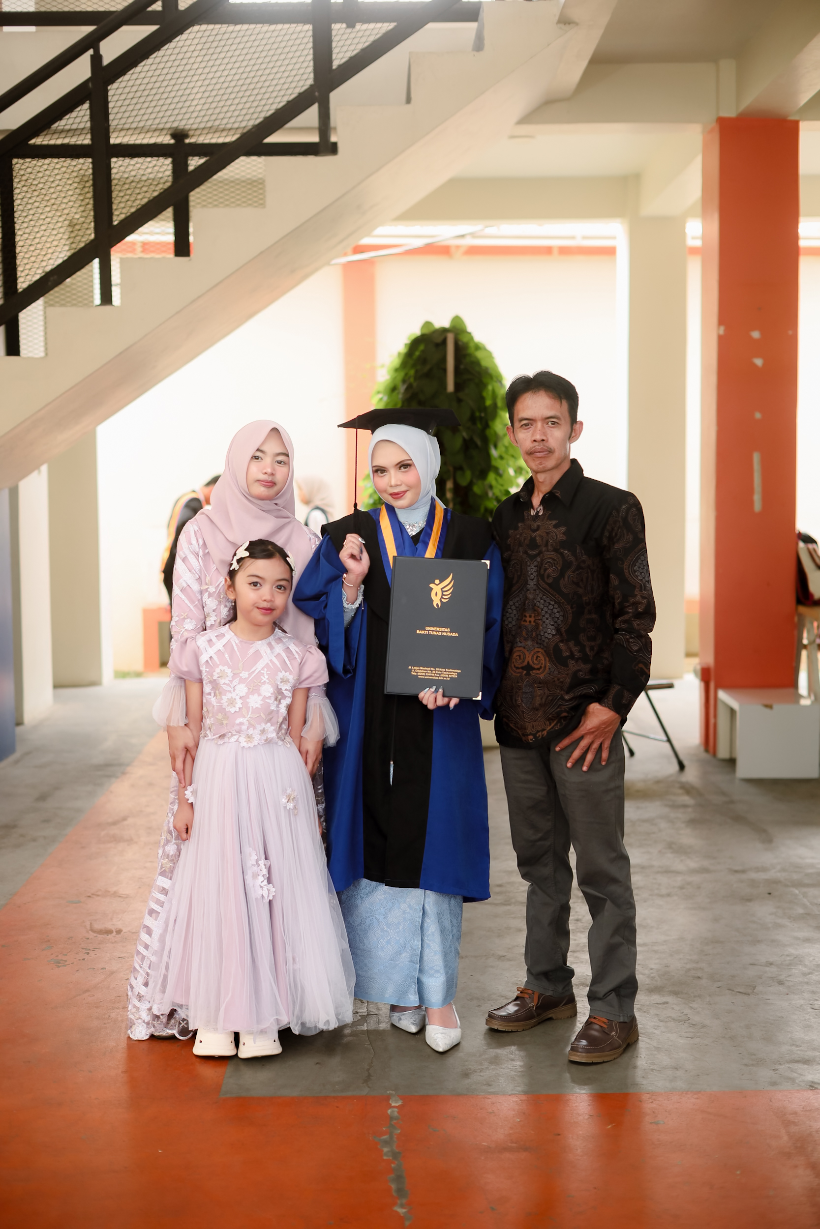 Wisuda 10
